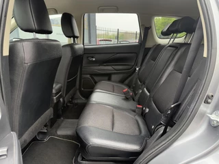 Mitsubishi Outlander Mitsubishi Outlander 2.0 PHEV Business Edition 2e Eigenaar,Navi,Clima,Cruise,Camera,Trekhaak,Dealer Onderhouden,N.A.P,Nieuwe APK Bij Aflevering - afbeelding nr 8