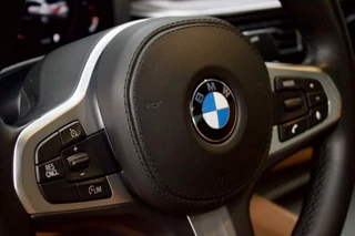BMW 5 Serie BMW 5-serie 520i M Sport | Individual - Dak - Azuritschwarz - afbeelding nr 22