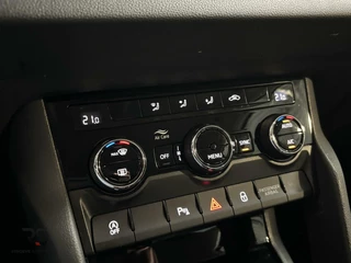 Škoda Karoq Skoda Karoq 1.0 TSI 110 pk handg. Buss. Edition | Navi | Cruise | PDC | CarPlay | Clima | DAB+ | Keyless | Org. NLD. | - afbeelding nr 29