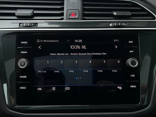 Volkswagen Tiguan Volkswagen Tiguan 1.5 TSI ACT Comfortline Business | Panoramadak | Stoelverwarming | PDC | Apple Carplay/Android Auto | - afbeelding nr 11