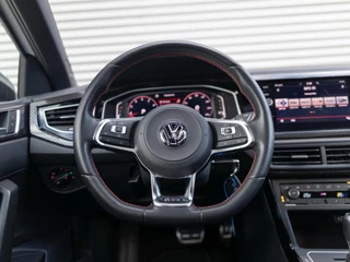 Volkswagen Polo Volkswagen POLO 2.0 TSI GTI Pano Navi Blindspot PDC CarPlay - afbeelding nr 11
