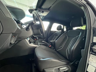 Volkswagen Polo Volkswagen Polo 1.0 TSI Comfortline Business R LINE NL AUTO Virtual Cockpit - afbeelding nr 8