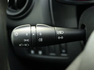 Renault Clio Renault Clio 0.9 TCe Life | Cruise Control | Airco | Radio | - afbeelding nr 23