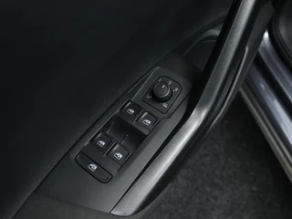 Volkswagen Taigo Volkswagen Taigo 1.0 TSI Life | Trekhaak | Adaptive cruise control | Navigatie - afbeelding nr 22