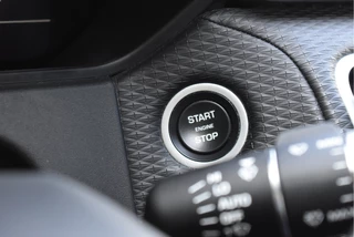 Land Rover Range Rover Velar Land Rover Range Rover Velar 2.0 P250 Turbo AWD R-Dynamic Drive Pro Pack | Keyless | Digitale tellers | Pano.dak | Carplay | Adapt.CC | Camera | Meridian | Elekt.stoelen - afbeelding nr 58