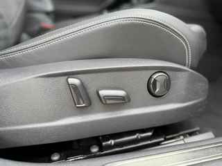 Volkswagen Passat Volkswagen Passat 1.4 TSI PHEV GTE SOH96%|Pano|Trekhaak|360Cam|DCC|Leer/Alc|Matrix|Ad.cruise - afbeelding nr 26