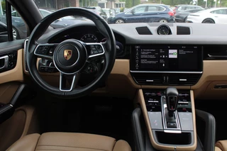 Porsche Cayenne Porsche Cayenne 3.0 E-Hybrid / Panoramadak / 360Camera / Luchtvering / 21'' / Softclose / Keyless / Sportchrono / Stuurverwarming / Stuurverwarming / DAB / Stoelverwarming / ACC - afbeelding nr 9