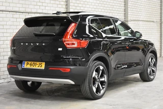 Volvo XC40 Volvo XC40 T4 211pk Inscription | 20'' | Schuifdak | Harman/Kardon - afbeelding nr 2