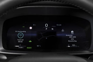 Toyota C-HR Toyota C-HR 2.0 Hybrid 200 Dynamic | Dig. Cockpit | Adapt. Cruise | Stoel-+Stuurverw. | PDC | Camera | NAV + App. Connect | ECC | LM 18