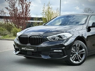 BMW 1 Serie BMW 1-serie 116d High Executive Sport Automaat LED|AppleCarplay|M stuur - afbeelding nr 2