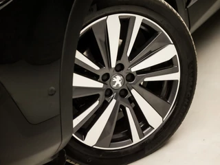 Peugeot 5008 (PANORAMADAK, APPLE CARPLAY, GROOT NAVI, 360 CAMERA, LEDER, SPORTSTOELEN, LED KOPLAMPEN, KEYLESS, DAB+, NIEUWE APK, NIEUWSTAAT) - afbeelding nr 18
