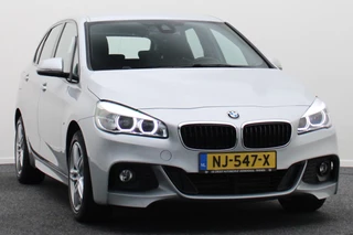 BMW 2 Serie M-Pakket, Climate, Cruise, Navigatie, Bluetooth, Sportstoelen, PDC, 17'' - afbeelding nr 21