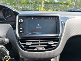 Peugeot 2008 PEUGEOT 2008 1.2 PURETECH BLEU LION AUTOMAAT/ 1e Eigenaar / Panoramadak / - afbeelding nr 22