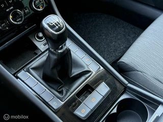 Škoda Superb Skoda Superb Combi 1.6 TDI Ambition PANORAMADAK, TREKHAAK - afbeelding nr 22