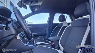 Volkswagen T-Roc Volkswagen T-Roc 1.5 TSI R-LINE 52834 KM NAVI HOOGZITTER!!! - afbeelding nr 7