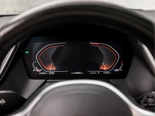 BMW 1 Serie Automaat (PANORAMADAK, M PAKKET, APPLE CARPLAY, GROOT NAVI, STOELVERWARMING, LEDEREN SPORTSTOELEN, CAMERA, GETINT GLAS, M SPORT BESTURING, SFEERVERLICHTING, NIEUWE APK, NIEUWSTAAT) - afbeelding nr 23