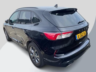 Ford Kuga Ford Kuga 1.5 EcoBoost ST-Line 150pk | Winter Pack | Camera | Navigatie | Rode remklauwen - afbeelding nr 3