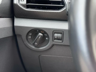 Volkswagen T-Cross Volkswagen T-Cross 1.0 TSI Go Camera | Carplay | Nette auto! - afbeelding nr 34