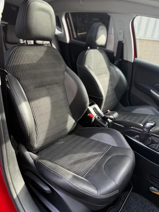 Peugeot 2008 Peugeot 2008 1.2 PureTech Allure - afbeelding nr 18