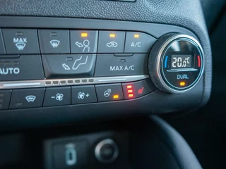 Ford Focus Ford Focus Wagon 1.0 EcoBoost 125pk Automaat Titanium Business | Navigatie | Winterpakket | Adaptive cruise - afbeelding nr 36