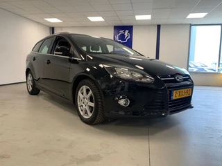 Ford Focus Ford Focus Wagon 1.0 EcoB. Edit. Plus inc 12m bovag garantie - afbeelding nr 2