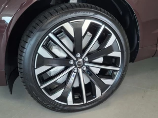 Volvo XC60 Volvo XC60 T6 Plug-in hybrid AWD Ultra Bright | Panoramadak | H&K Audio | 360 camera | 21'' | - afbeelding nr 3
