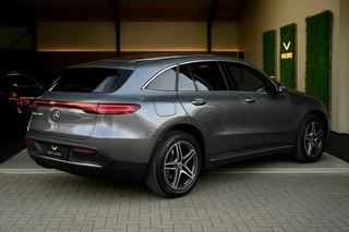Mercedes-Benz EQC Mercedes-Benz EQC 400 4MATIC Premium Plus 80 kWh AMG - Memory - Distronic - Schuifdak - Keyless Entry - HUD - Ambiance Verlichting - afbeelding nr 2