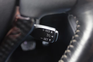 Lexus CT Lexus CT 200h 25th Edition / Camera / Schuifdak / Alcantara / Navigatie / 16'' / Getint glas / Stoelverwarming / Cruise Control - afbeelding nr 32