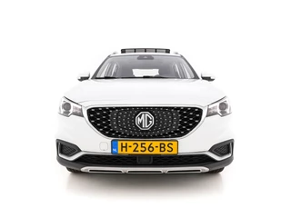 MG ZS-EV (INCL-BTW) *PANO | FULL-LEATHER | CCS-FASTLOADER | KEYLESS | NAVI-FULLMAP | ADAPTIVE-CRUISE | CAMERA | HEATED-SPORT-SEATS | CARPLAY | BLINDSPOT | DAB | LANE-ASSIST | 17