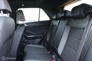 Volkswagen T-Roc Volkswagen T-Roc 1.5 TSI R-Line / Navi / Pano / Beats audio - afbeelding nr 12