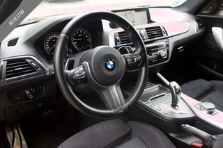BMW 1 Serie BMW 1-Serie M140i Shadow | Alcantara - RWD - Navi Prof - H/K - afbeelding nr 2