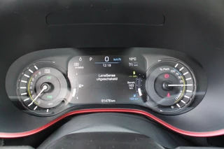 Jeep Compass Jeep Compass 4xe 240PK PHEV TRAILHAWK AUTOMAAT | NAVIGATIE | ACHTERUIRIJCAMERA | APPLE CARPLAY / ANDROID AUTO | DIGITALE COCKPIT | XENON KOPLAMPEN | 17