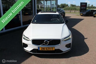 Volvo V60 Volvo V60 2.0 T4 R-Design Panodak/Leder/Memory/19Inch/Trekhaak - afbeelding nr 2