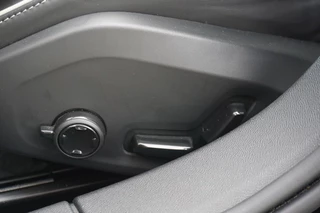 Volvo V60 Volvo V60 T6 PHEV Plus Dark ORG.NL! | TREKHAAK | HARMAN KARDON | PANO! - afbeelding nr 11