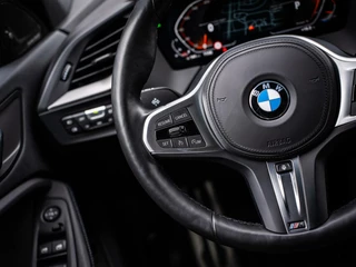 BMW 1 Serie BMW 1-serie 120i|PANO|H&K|M-PAKKET|KUIPSTOELEN|CAMERA|19'' - afbeelding nr 30