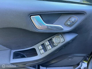 Ford Fiesta Ford Fiesta 1.0 EcoBoost Connected - afbeelding nr 23