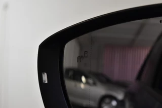 Volkswagen T-Roc CAMERA/BEATS/AKRAPOVIC/TREKHAAK - afbeelding nr 24