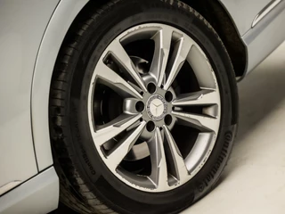 Mercedes-Benz E-Klasse 184Pk Automaat (PANORAMADAK, NAVIGATIE, CLIMATE, LEDER, STOELVERWARMING, SPORTSTOELEN, PARKEERSENSOREN, ZWART HEMEL, NIEUWE APK, NIEUWSTAAT) - afbeelding nr 34
