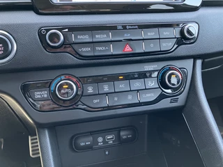Kia Niro Kia Niro 1.6 GDi PHEV DynamicPlusLine AUT. | dealer onderhouden | navigatie | leder inter. | apple carplay | JBL audio - afbeelding nr 36