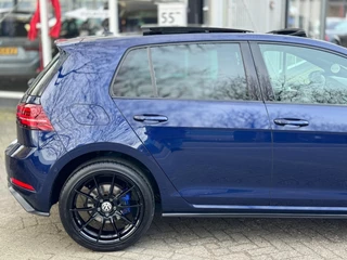 Volkswagen Golf Volkswagen Golf 1.4 TSI GTE Adaptive cruise Pano Digital dash Stoel vw Lane assist Trekhaak Voloptie - afbeelding nr 47