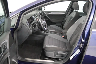 Volkswagen Golf Volkswagen Golf Variant 1.5 TSI Highline Business R (PANORAMADAK, TREKHAAK, CARPLAY, PARKEERSENSOREN, CARPLAY, AUTOMAAT) - afbeelding nr 21