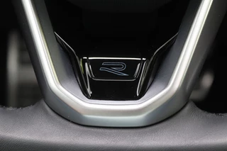 Volkswagen Passat Pano/IQ.Light/360/HK/Head-up/Navi Max/ACC/19