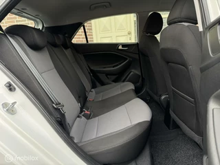 Hyundai i20 Hyundai i20 1.0 T-GDI Comfort *Airco *Cruise *Goed onderhoud - afbeelding nr 9