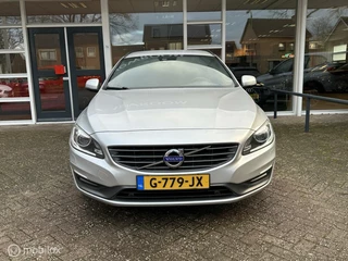 Volvo V60 Volvo V60 1.6 T3 Summum Xenon, Navi, Bluetooth, Pdc, LM.. - afbeelding nr 2