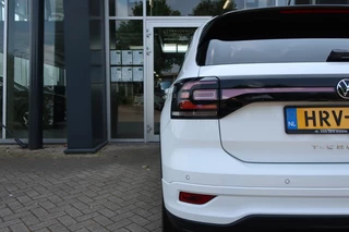 Volkswagen T-Cross Volkswagen T-Cross 1.0 TSI R-LINE, Apple Carplay/ Android Auto, PDC Rondom, etc. - afbeelding nr 11