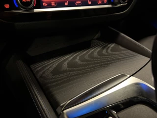 BMW 5 Serie BLUESTONE-METALLIC/PANO/H&K/HEAD-UP/LASER/KEYLESS/DISPLAY-KEY/CARPLAY/STANDKACHEL/SHADOW-LINE/PRIVACY/NET OH BEURT GEHAD BIJ BMW DEALER - afbeelding nr 26