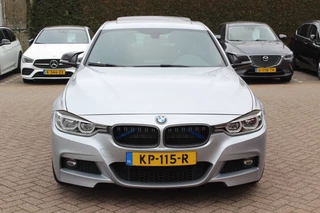 BMW 3 Serie BMW 3 Serie 330e Centennial Exe. M Sport / Schuifdak / Alcantara / 18'' / Navigatie / Parkeerhulp achter / Cruise Control - afbeelding nr 6