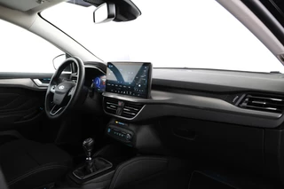 Ford Focus Headup display, Airco, Achteruitrijcamera, Cruise control - afbeelding nr 25