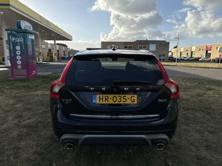 Volvo V60 Volvo V60 2.4 D6 Twin Engine R-Design - NAVI/PANO/LEER/NAP - afbeelding nr 6