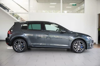 Volkswagen Golf Volkswagen Golf 1.4 TSI GTE 1.4 TSI GTE|Org NL|MY2016|CarPlay|Executive Plus|Leder|17